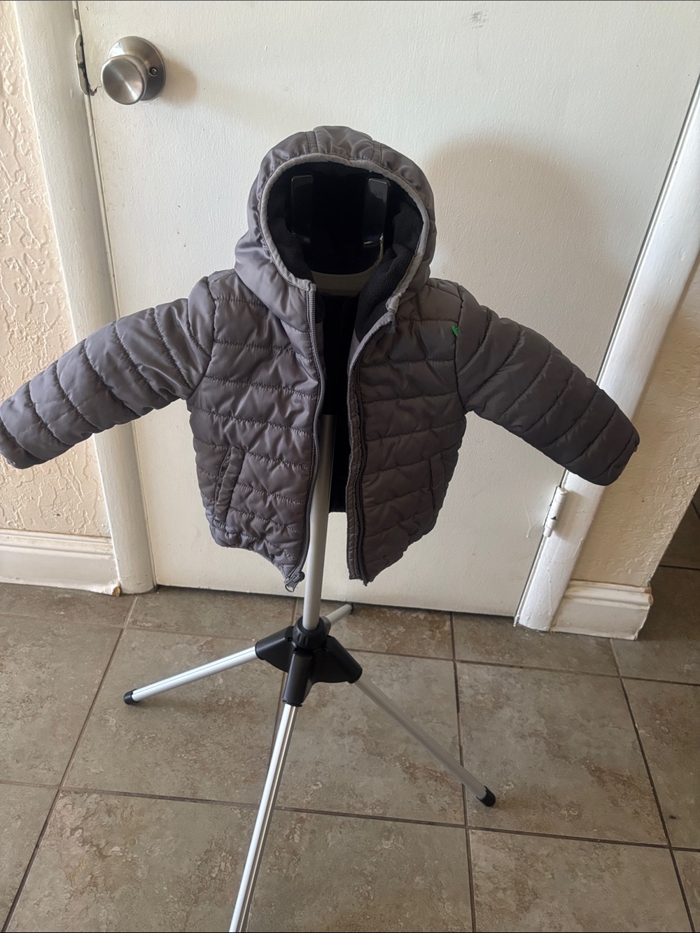 Cat & Jack Gray Hooded Puffer Jacket